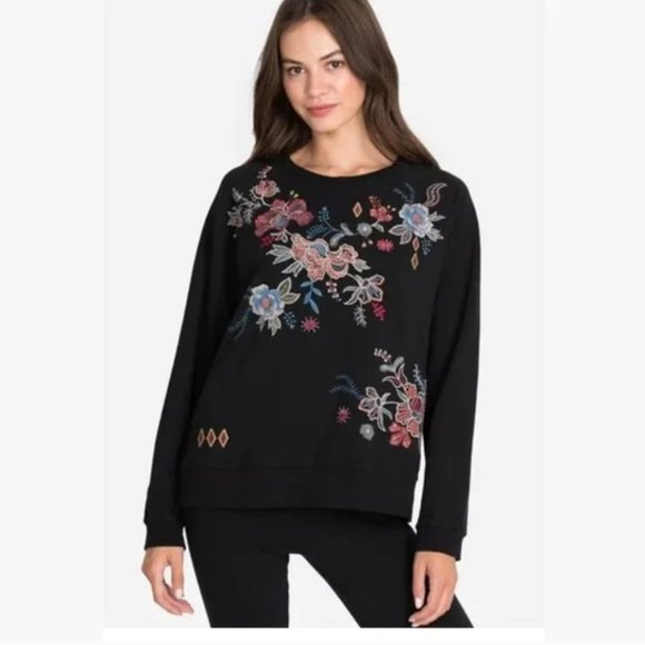NWT Johnny Was Denali Raglan Embroidered Sweatshirt Small - Picture 1 of 12